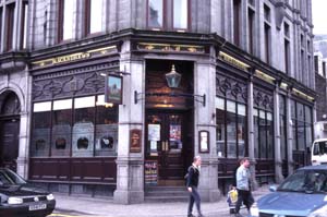 �����`��H�ׂ�Pub