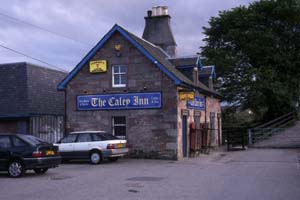 Glen Mhor�̉��ɂ���Pub