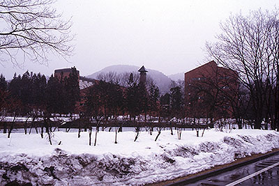 ��ɂ����ށA���{�鋬������